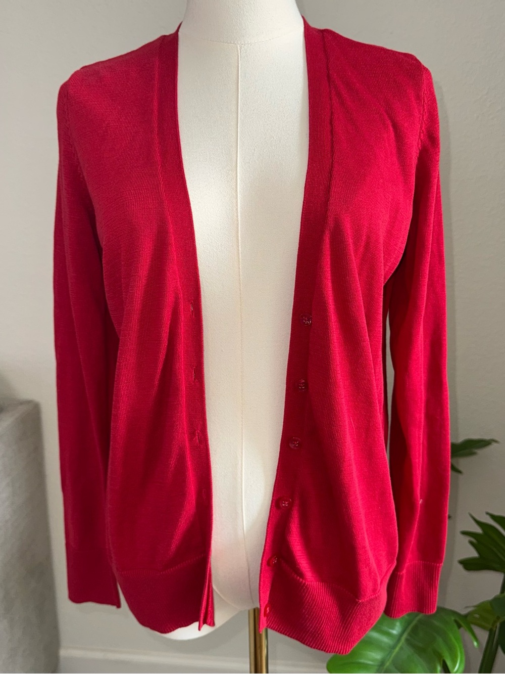 Amazon Essentials Women’s Small Red Button Front Cardigan Sweater Lightweight S